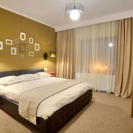 Upperhouse & 3* Brašov